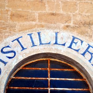 Le Distillerie De Giorgi. La bellezza dei luoghi di San Cesario