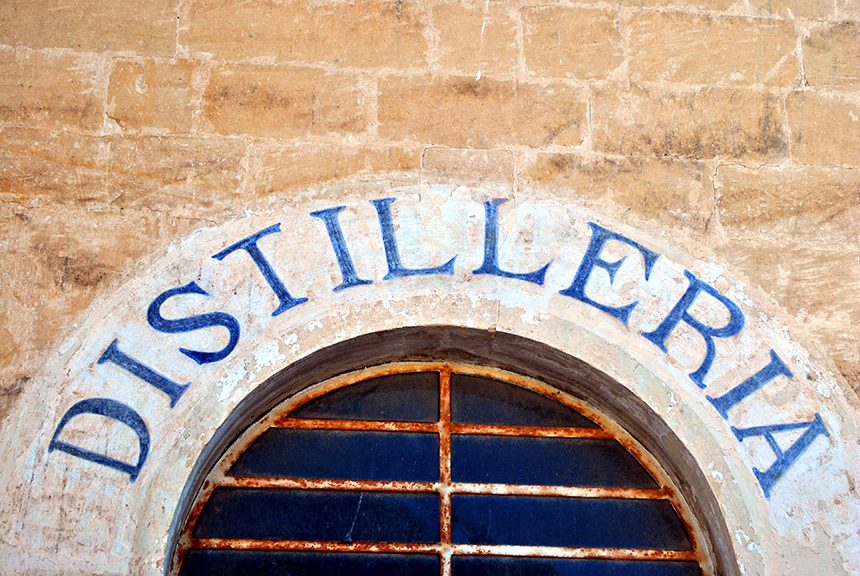 Le Distillerie De Giorgi. La bellezza dei luoghi di San Cesario